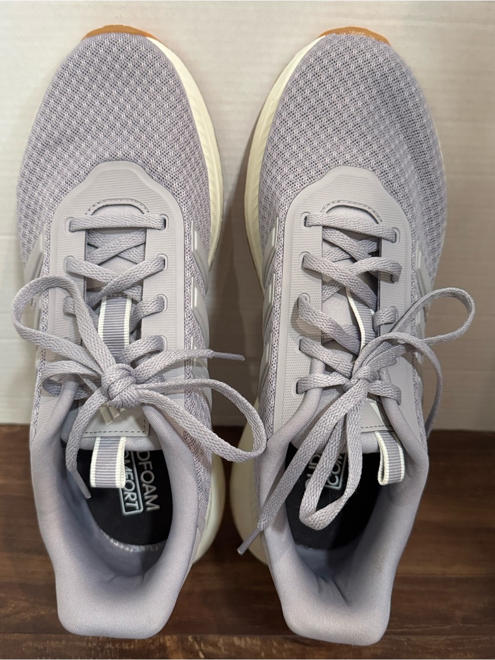 NWOT Women’s Adidas Light Gray Mesh Knit Sneakers Sz 8.5